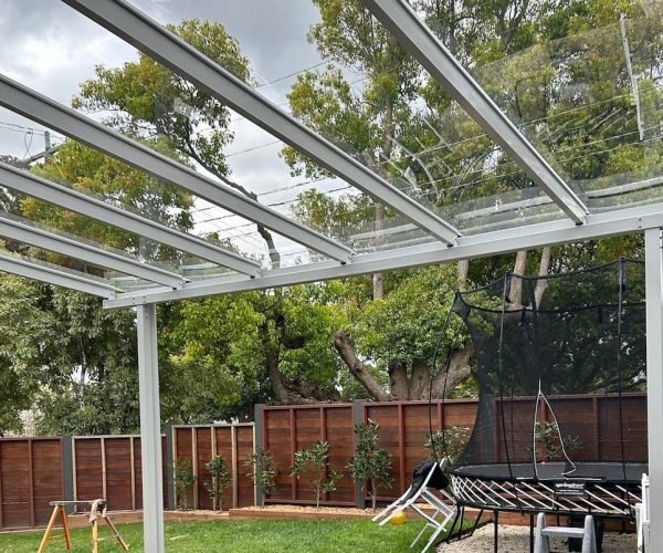 polycarbonate-roof-materials-for-pergolas-which-one-is-the-best-128036 (1)